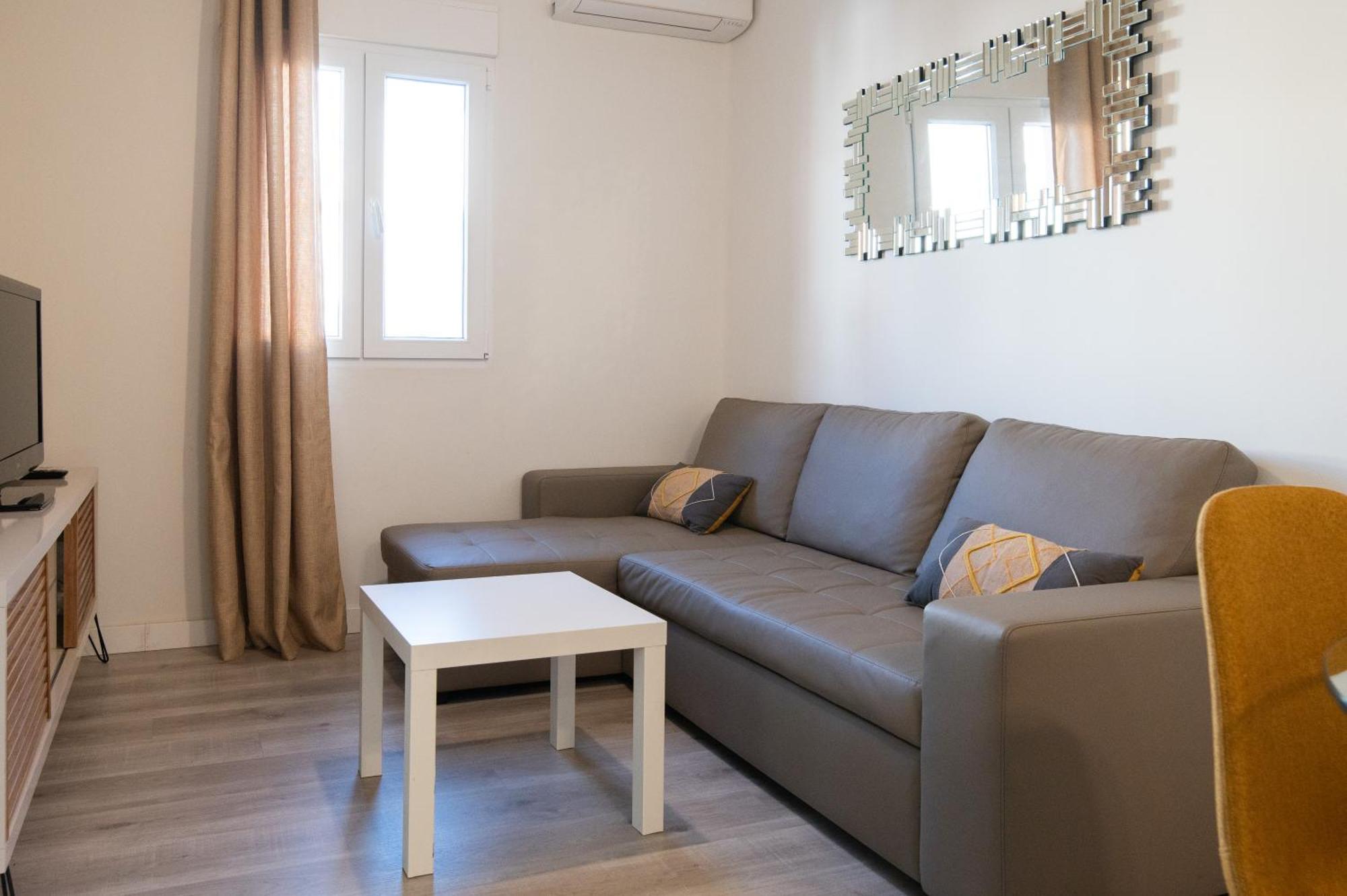 Apartamento Triana Habitame Inmobiliaria Seville Luaran gambar