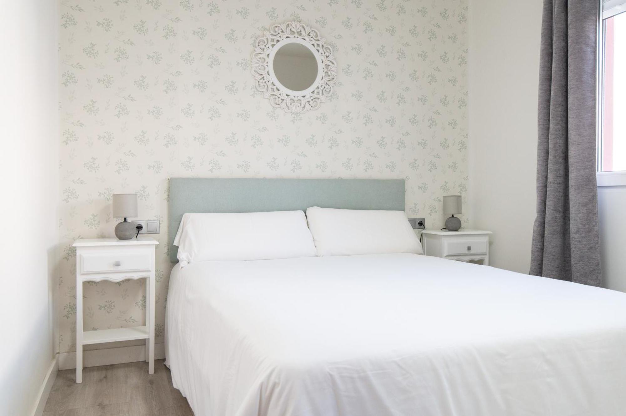 Apartamento Triana Habitame Inmobiliaria Seville Luaran gambar