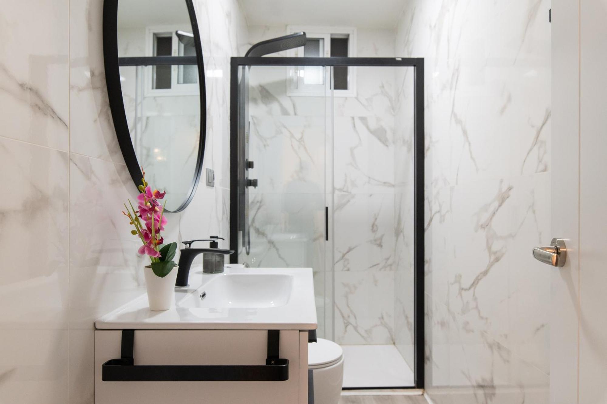 Apartamento Triana Habitame Inmobiliaria Seville Luaran gambar