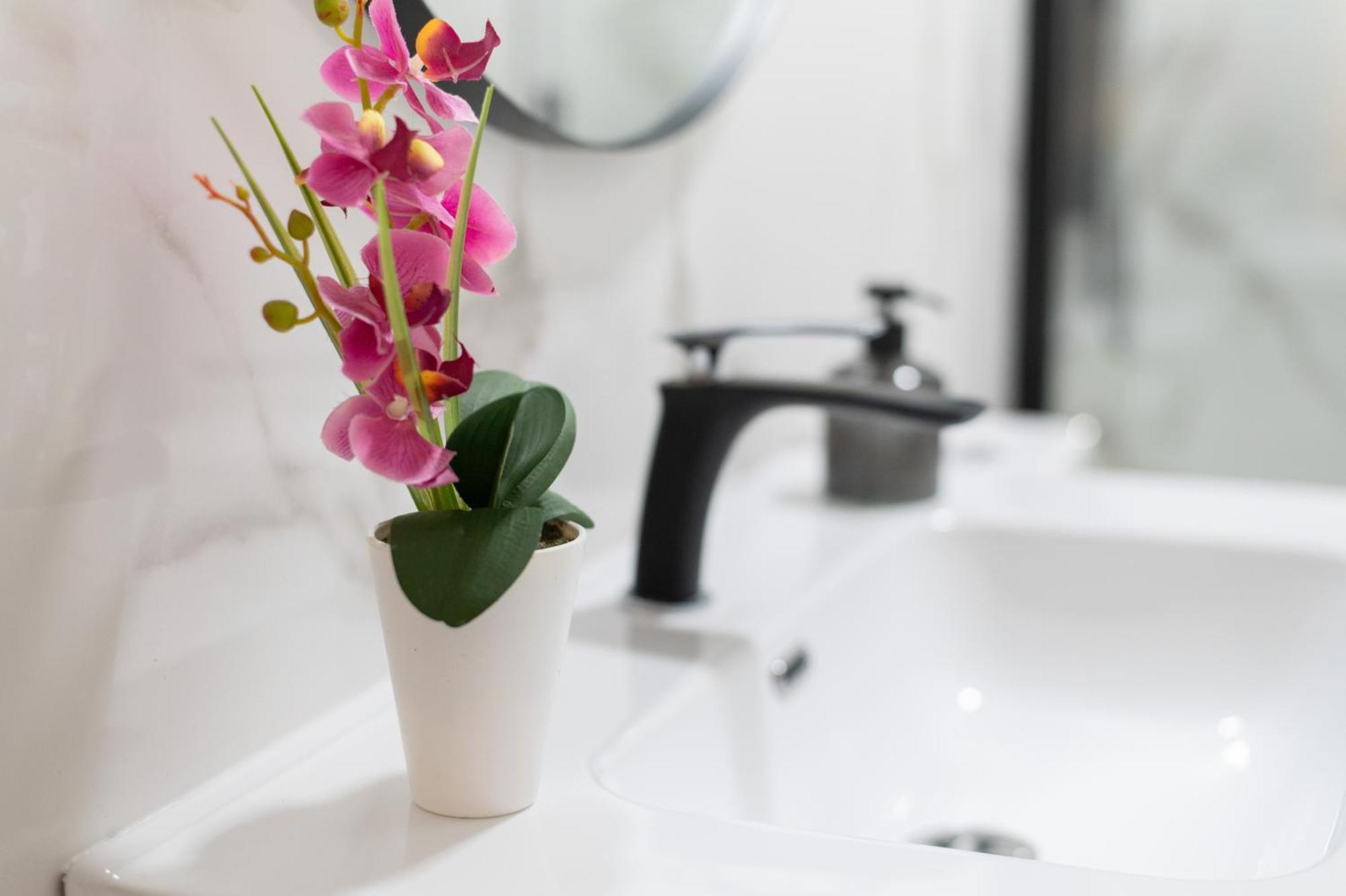 Apartamento Triana Habitame Inmobiliaria Seville Luaran gambar